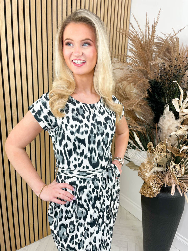 Travel The World Dress Leopard - 2 Colours
